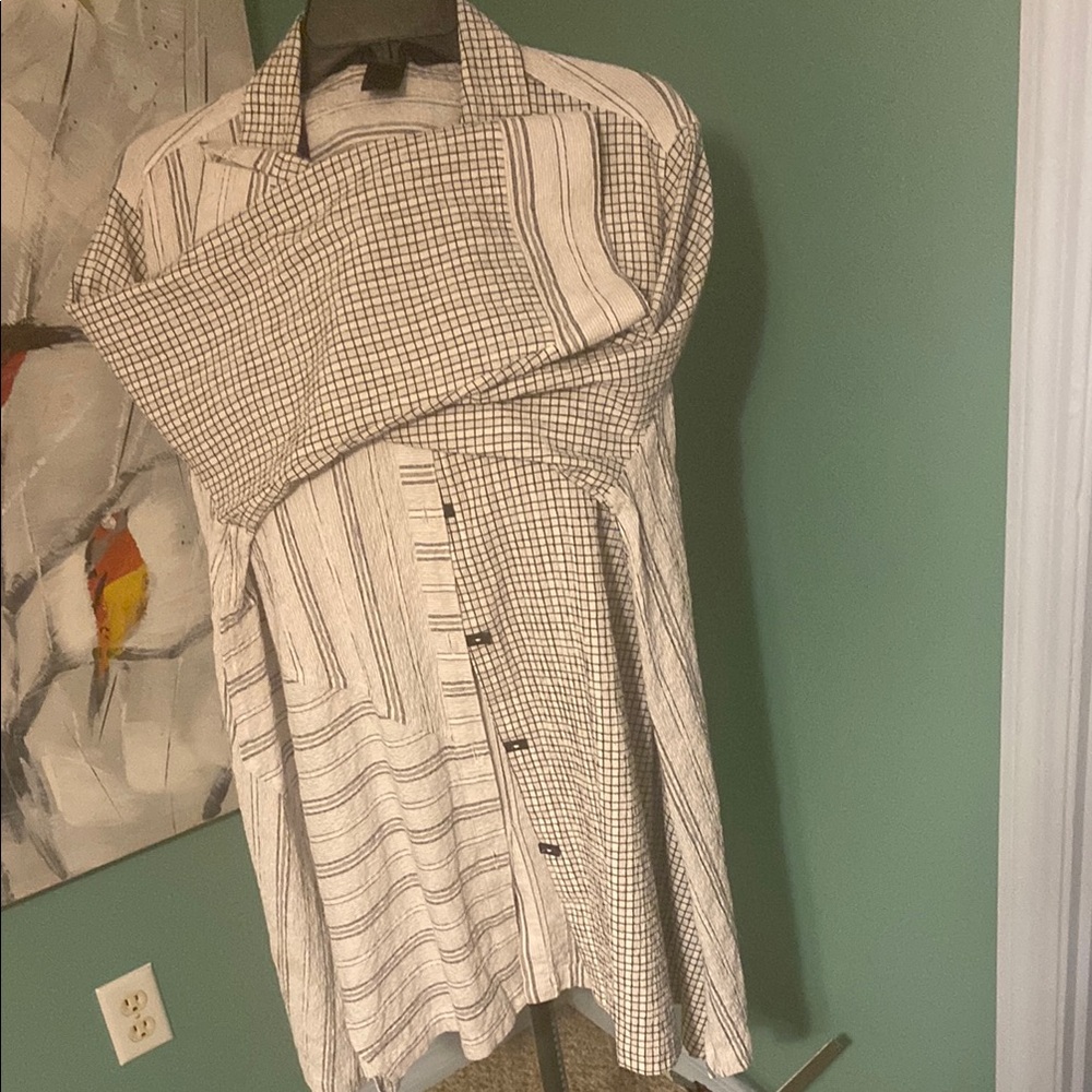 Ali Miles Black and White Button Down Shirt